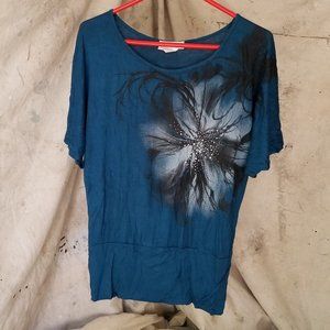 Agenda Blue Lightweight Blouse 1/2 Sleeve Floral design w/Sparkling Beads – Sm